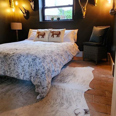 La Casa Rosa Cheltenham - Free Parking Close To Racecourse Екстер'єр фото